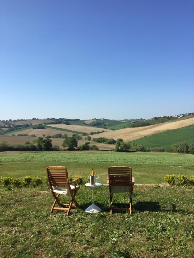 Il Giardino Nella Valle Belvedere Ostrense Exteriör bild