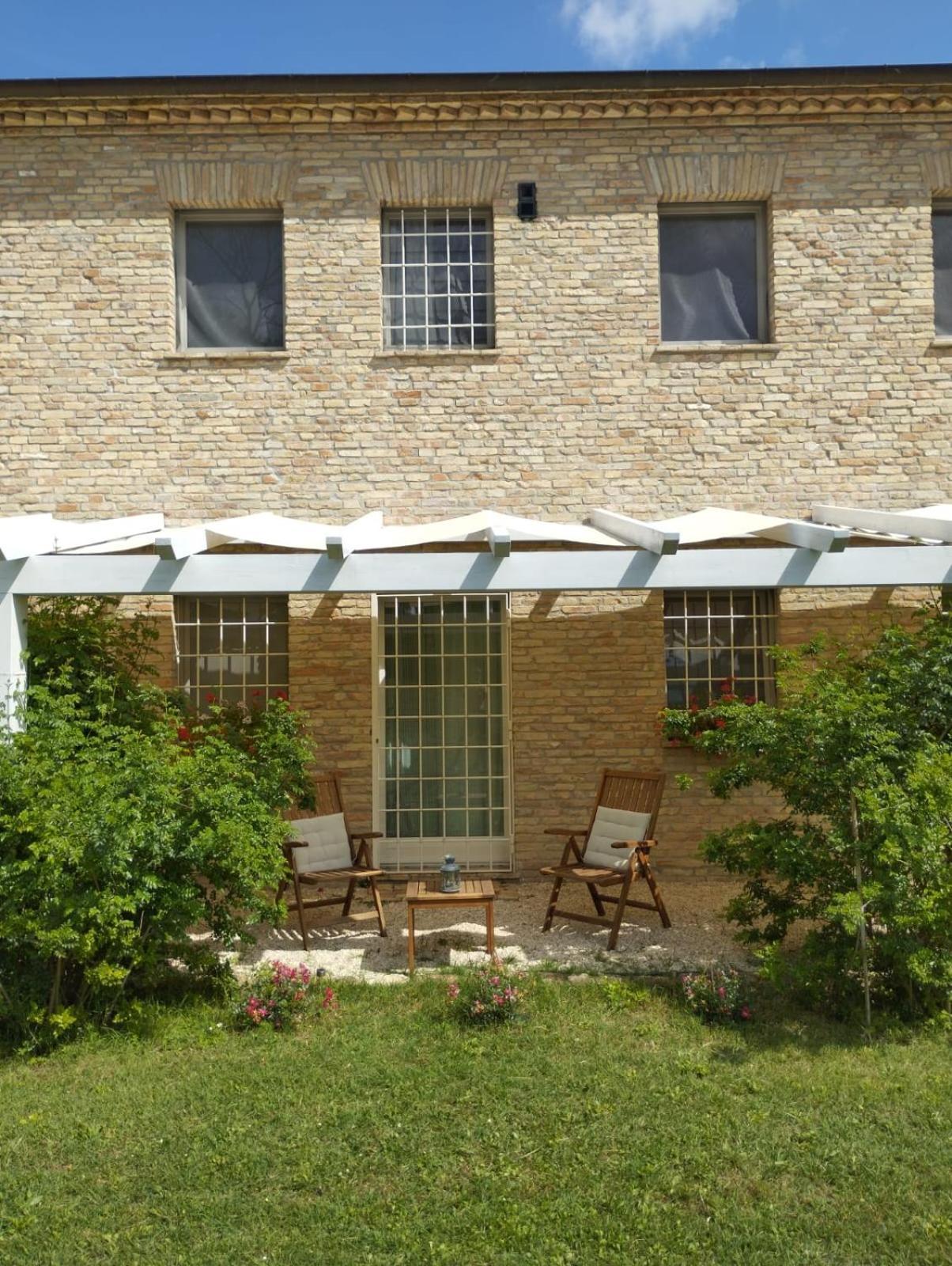 Il Giardino Nella Valle Belvedere Ostrense Rum bild