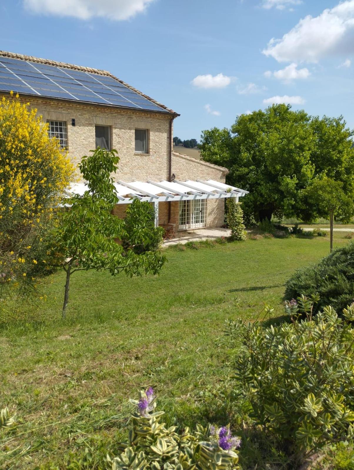Il Giardino Nella Valle Belvedere Ostrense Rum bild